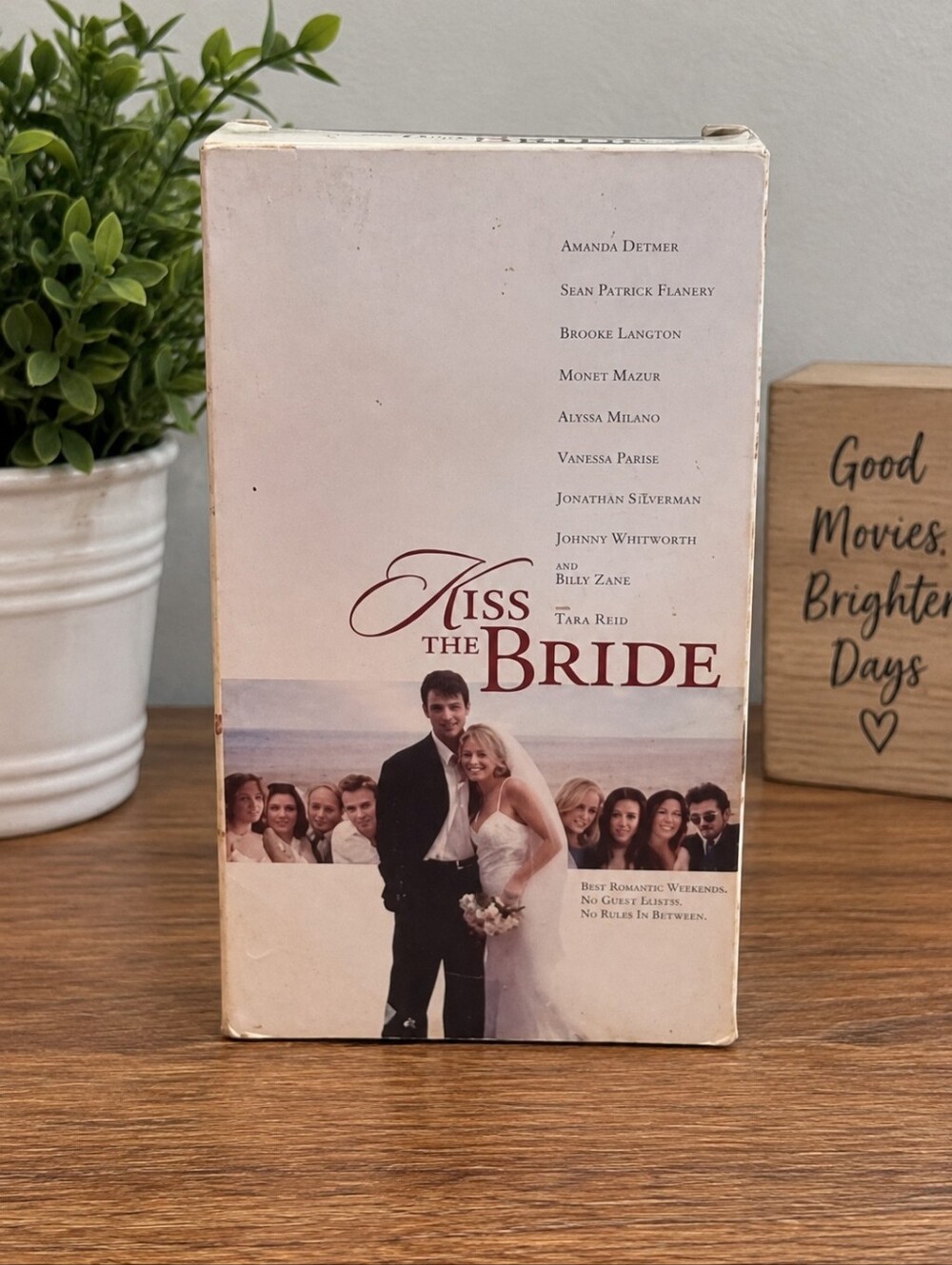 Kiss the bride vhs Videotape